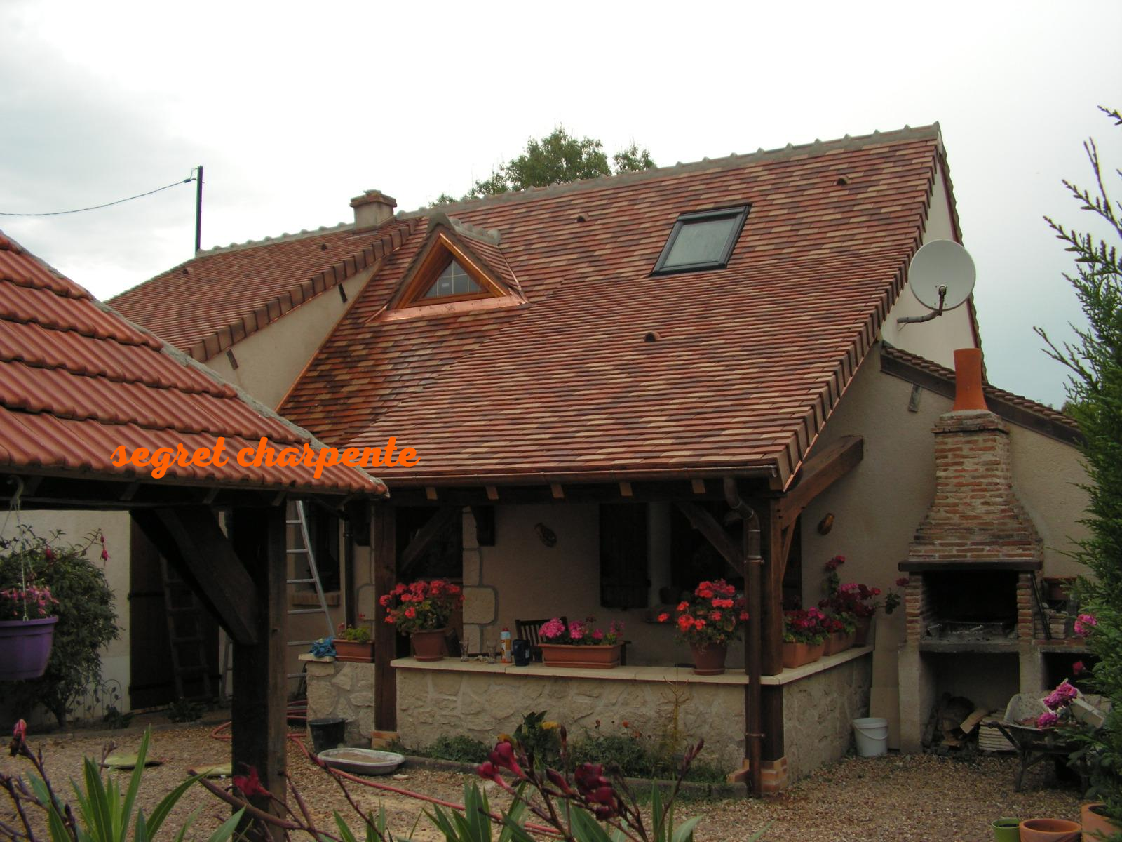 Rénovation couverture en petites tuiles - 41