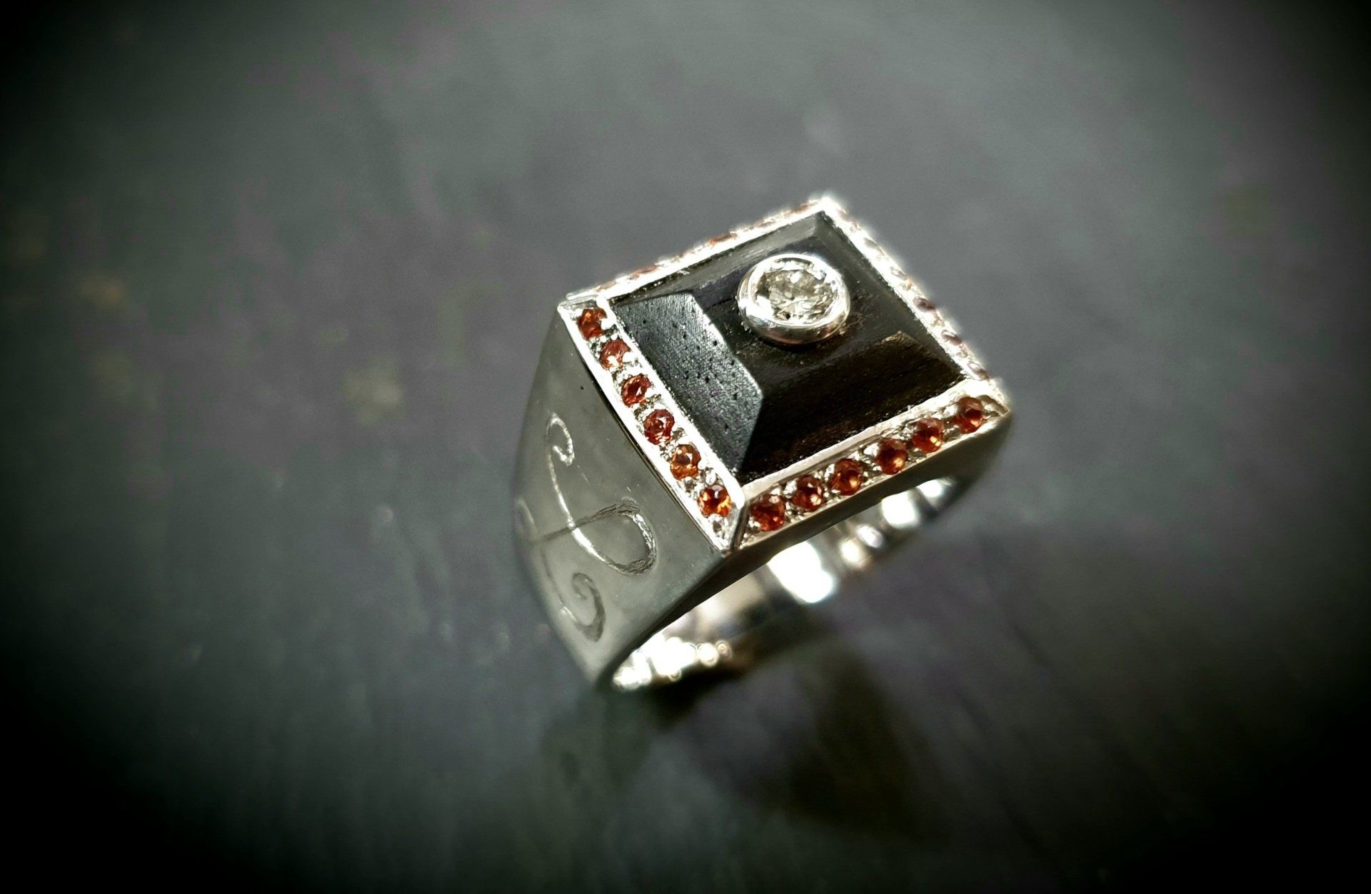 Bague pierre précieuse