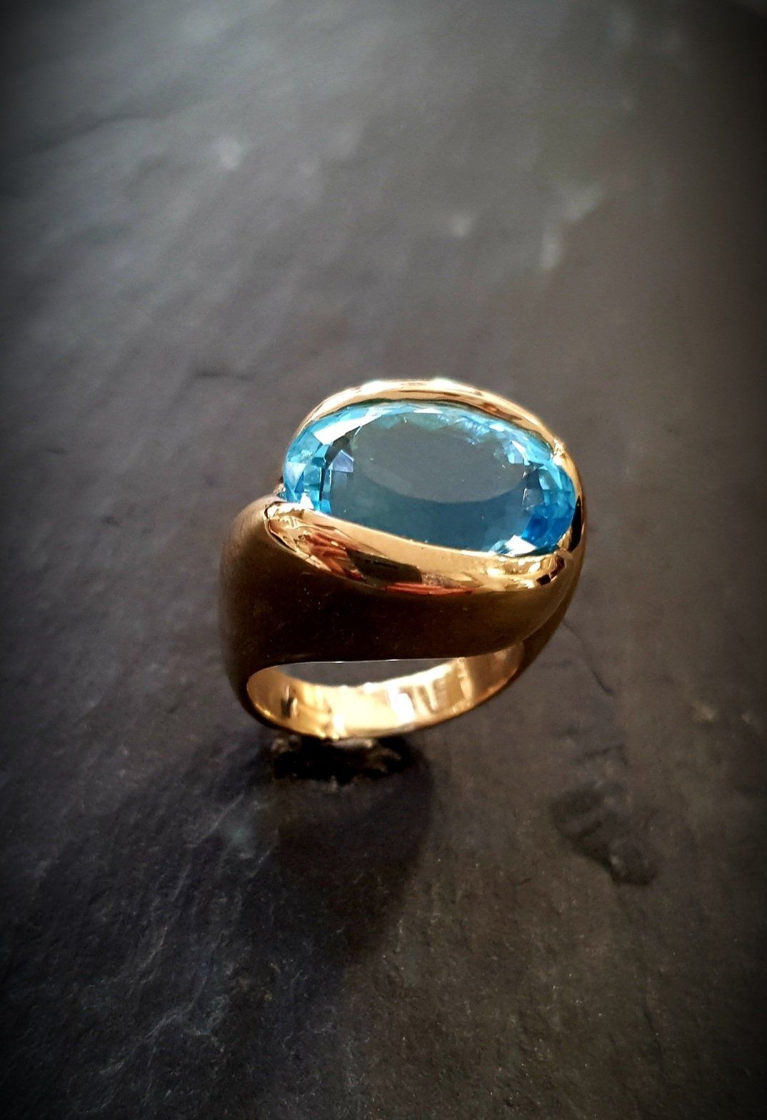 Bague dorée