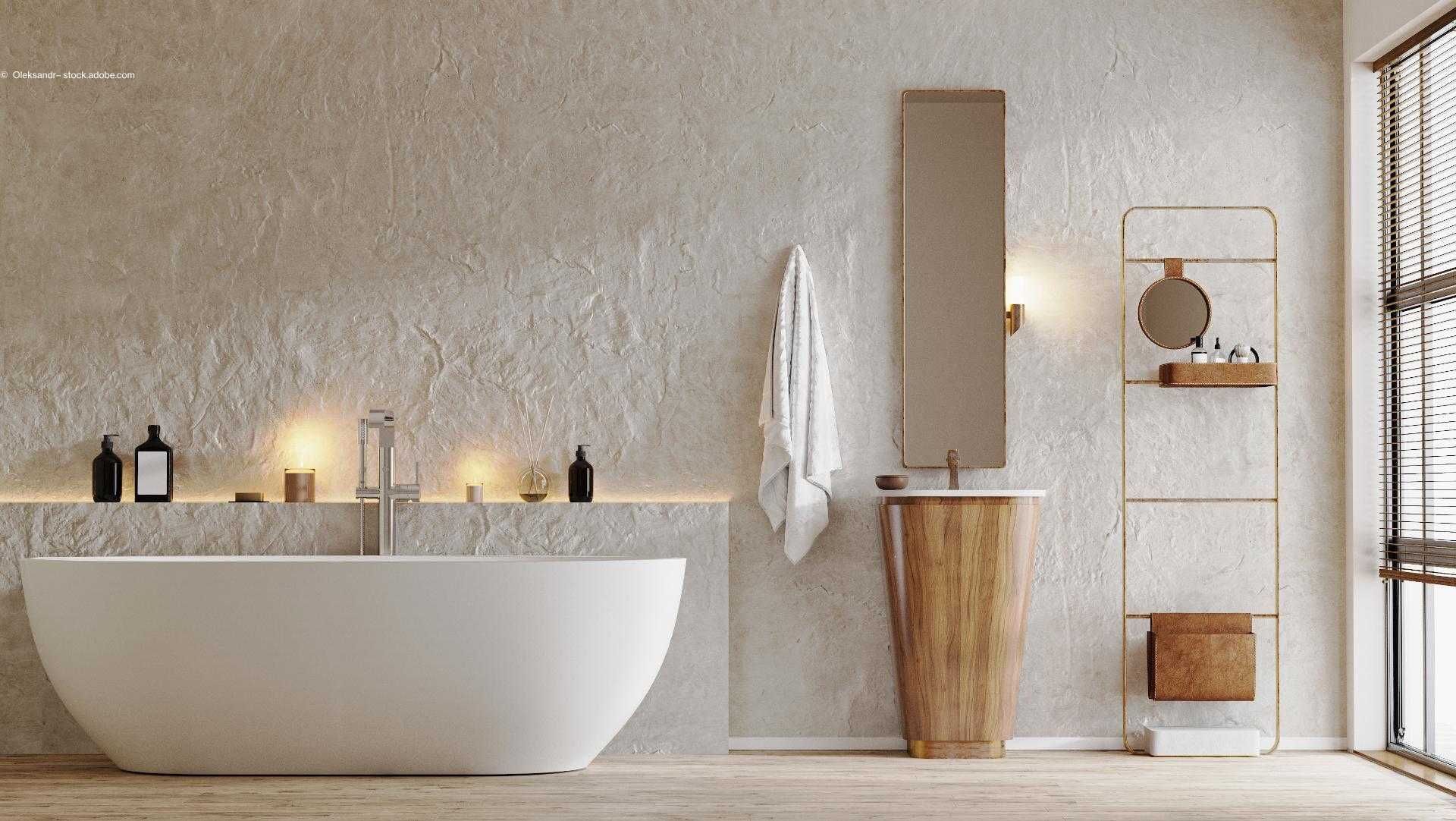 modernes Badezimmer mit Badewanne und Waschbecken in einer Holzstehle