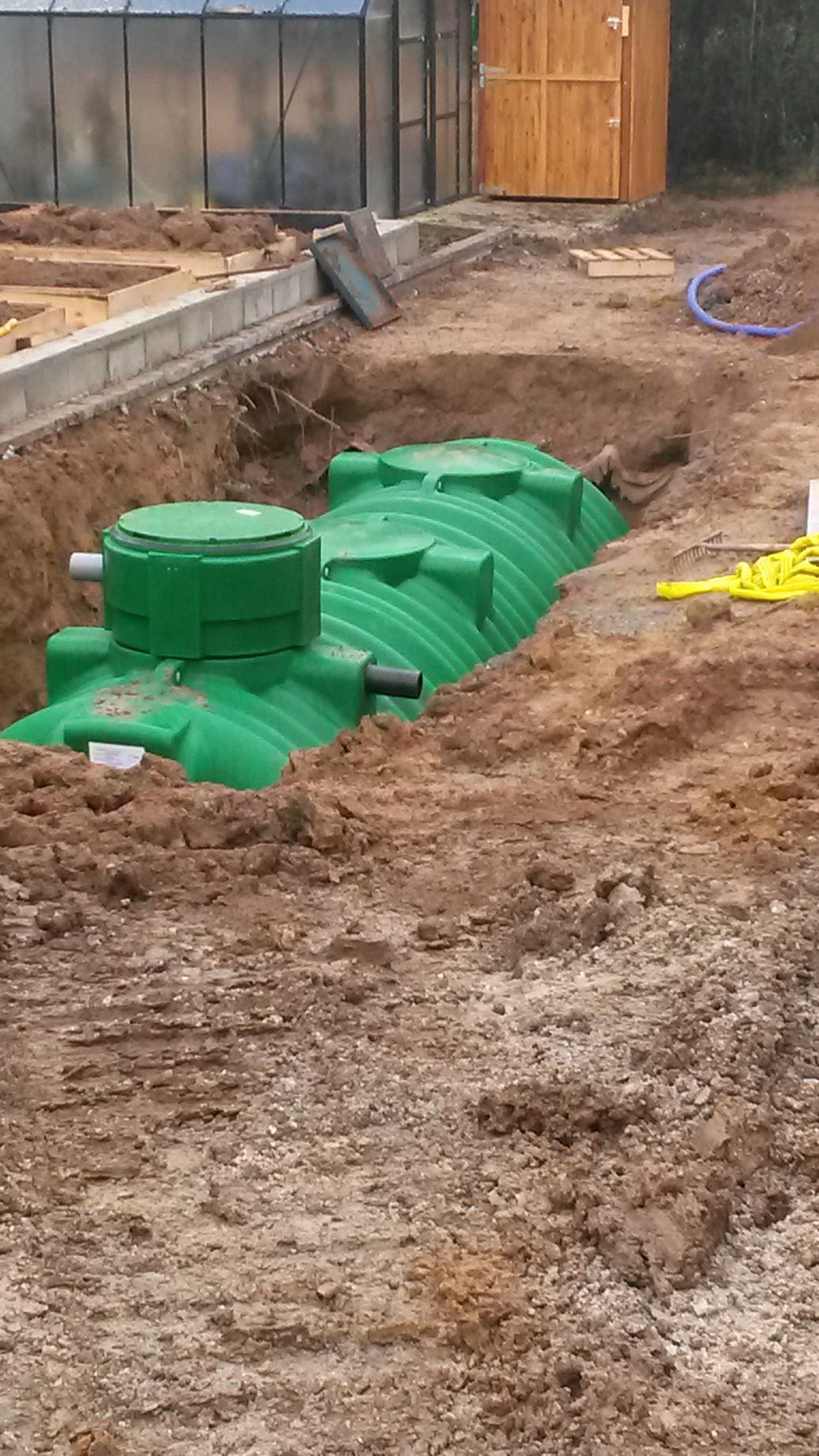 Enterrement de cuve à eau pour collectivité