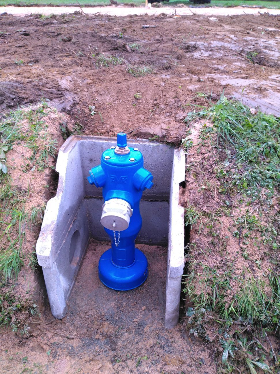Borne d'eau encastrée