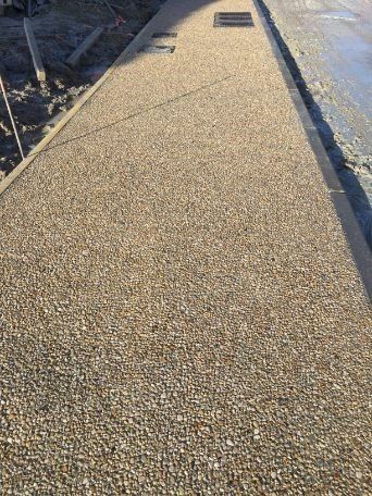 Trottoir en béton désactivé