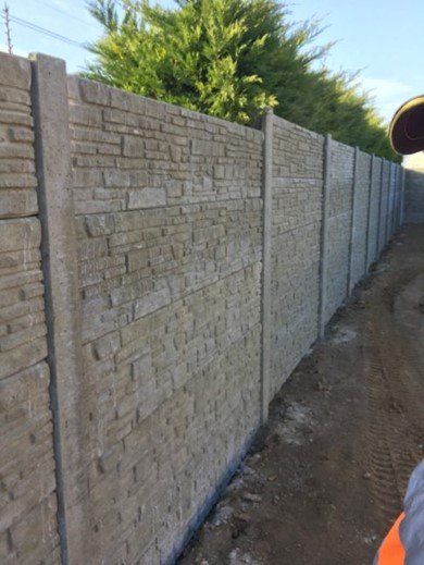 Clôture en béton décorative