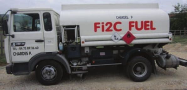 Camion de livraison de fioul