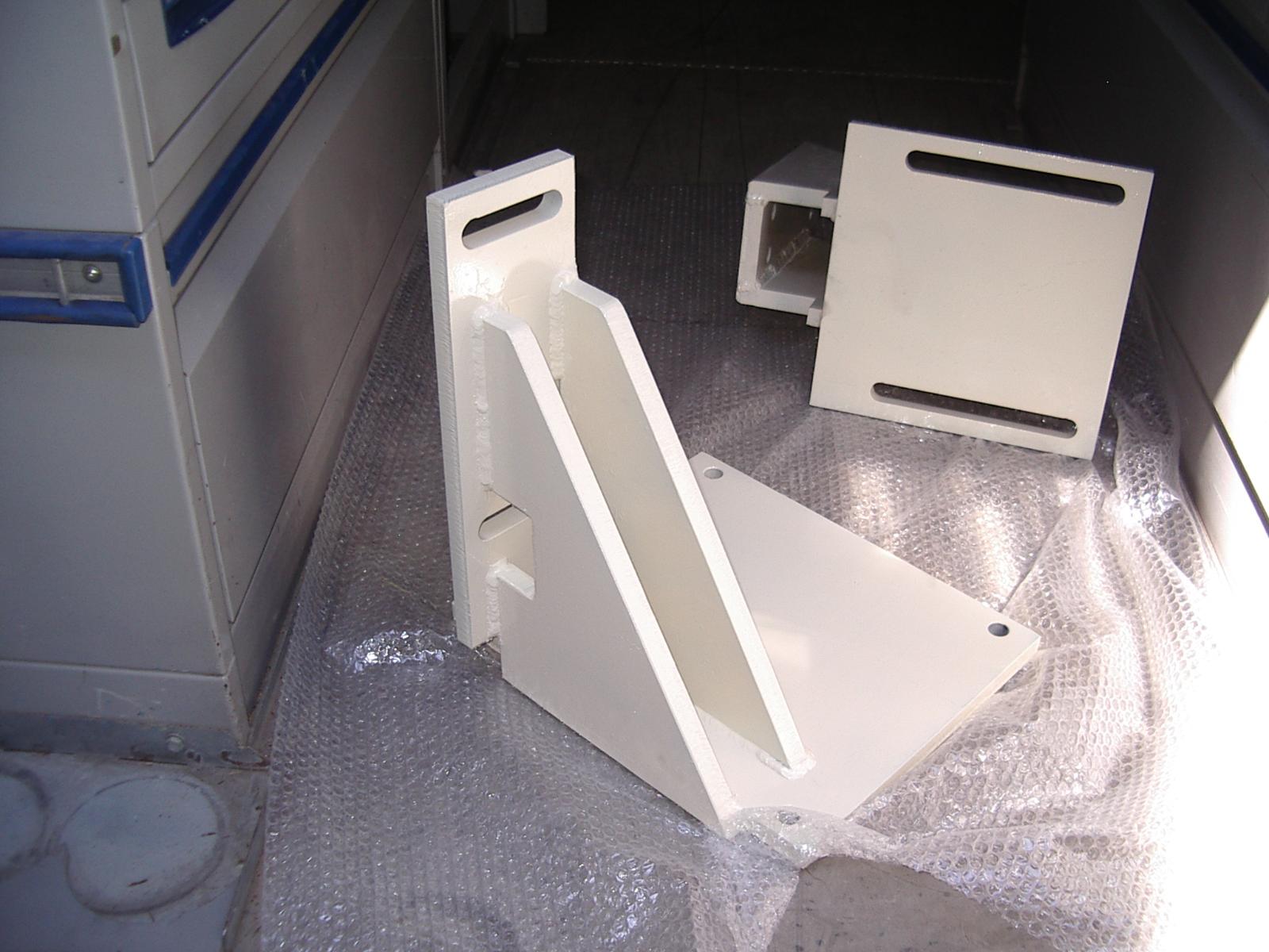 Support mecano soude