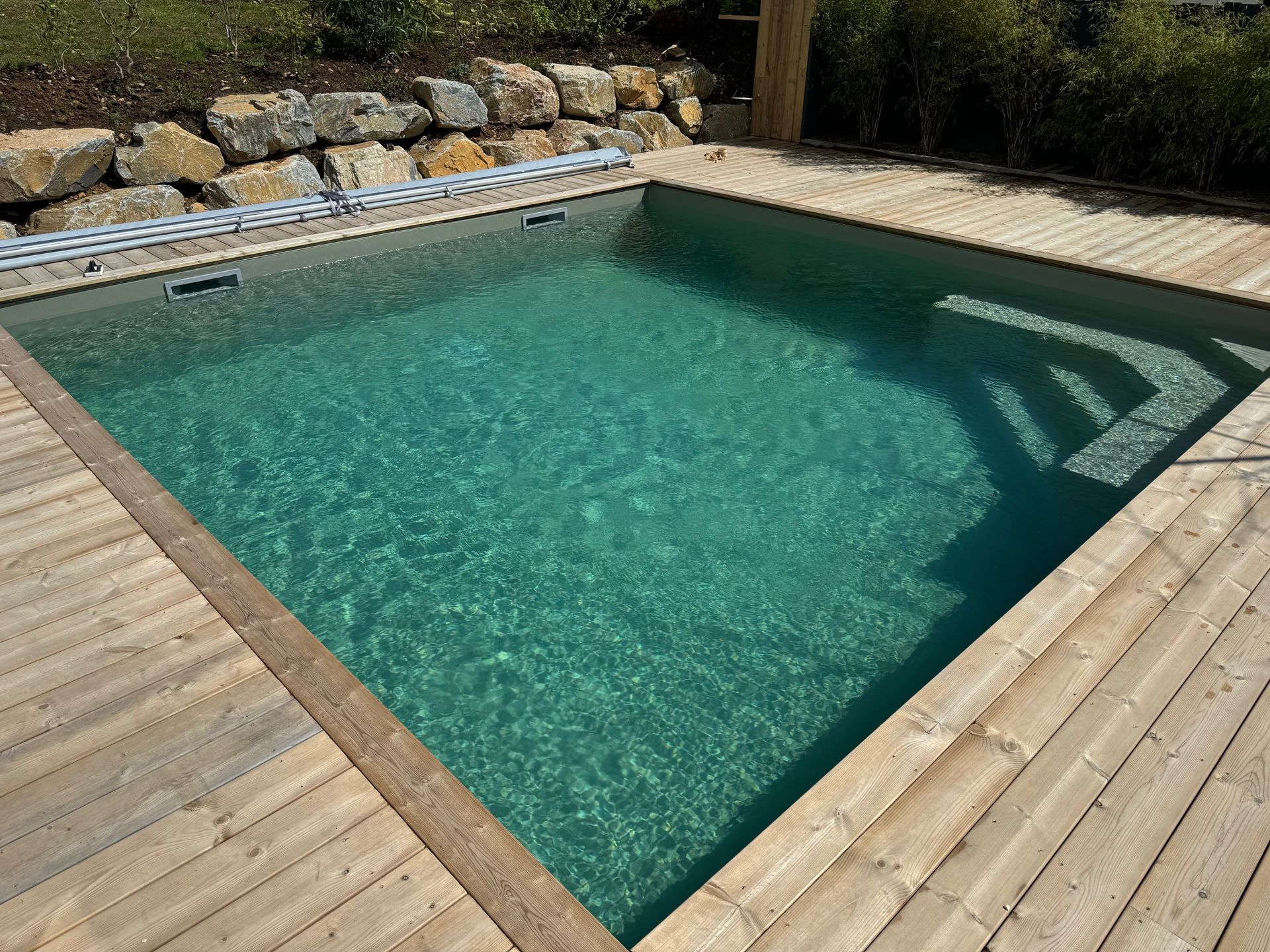 Création de piscines en béton banché