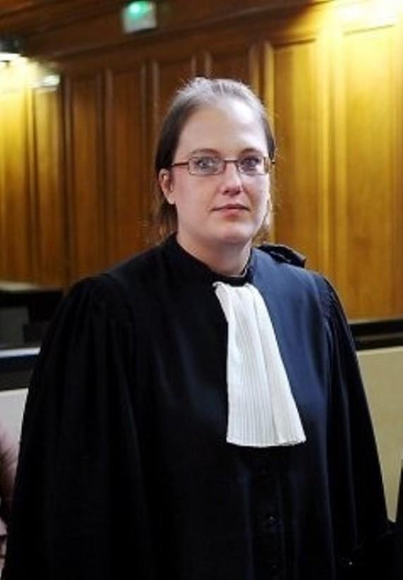 Maître Laurence CORMOULS-HOULES