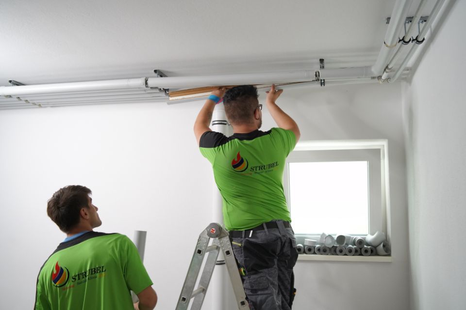 Installation von Rohren