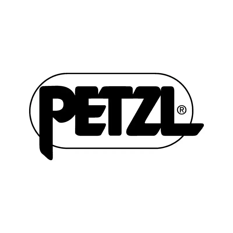 Logotipo de Petzl en letras negras en negrita dentro de un contorno rectangular redondeado.
