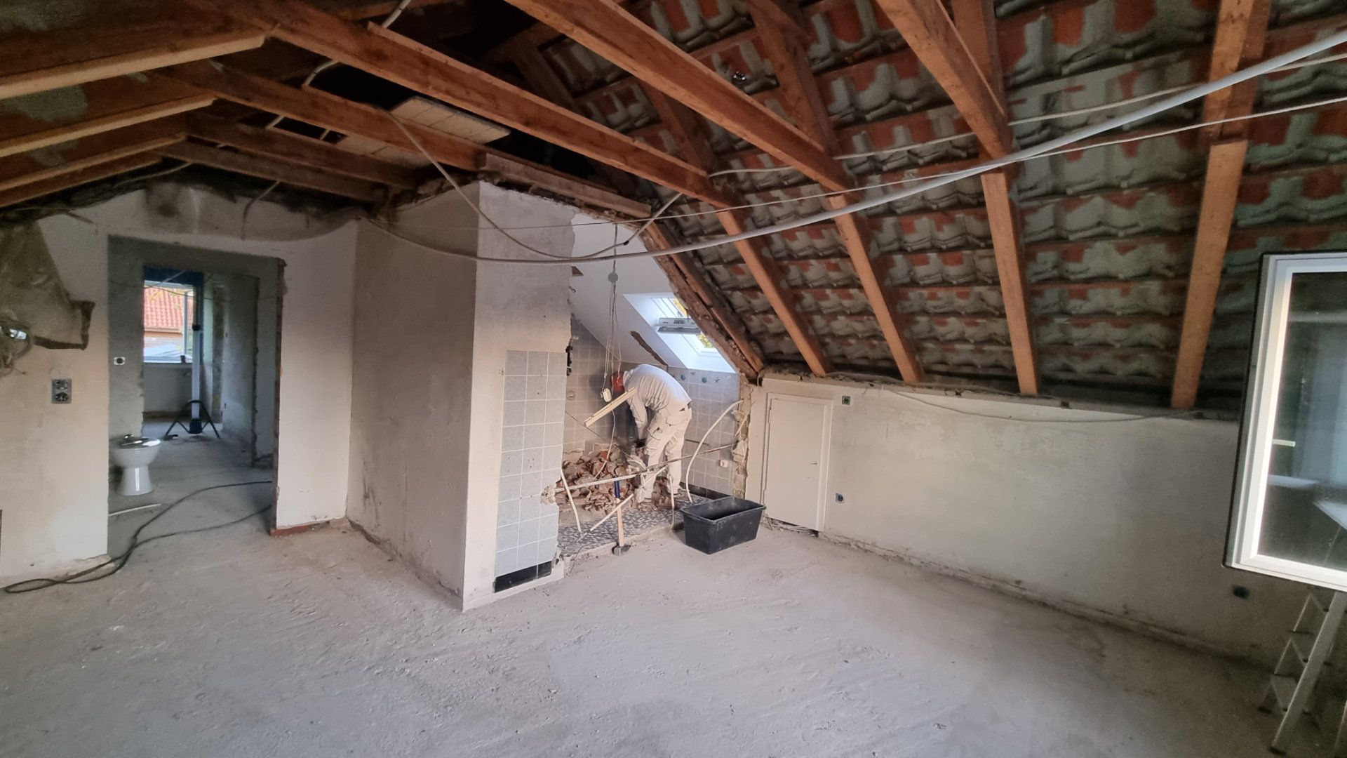 Renovierung der Dachgeschosswohnung