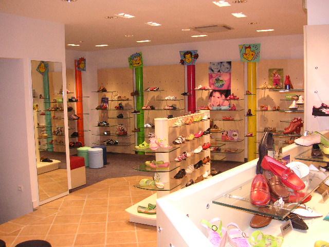 Agencement magasin chaussures