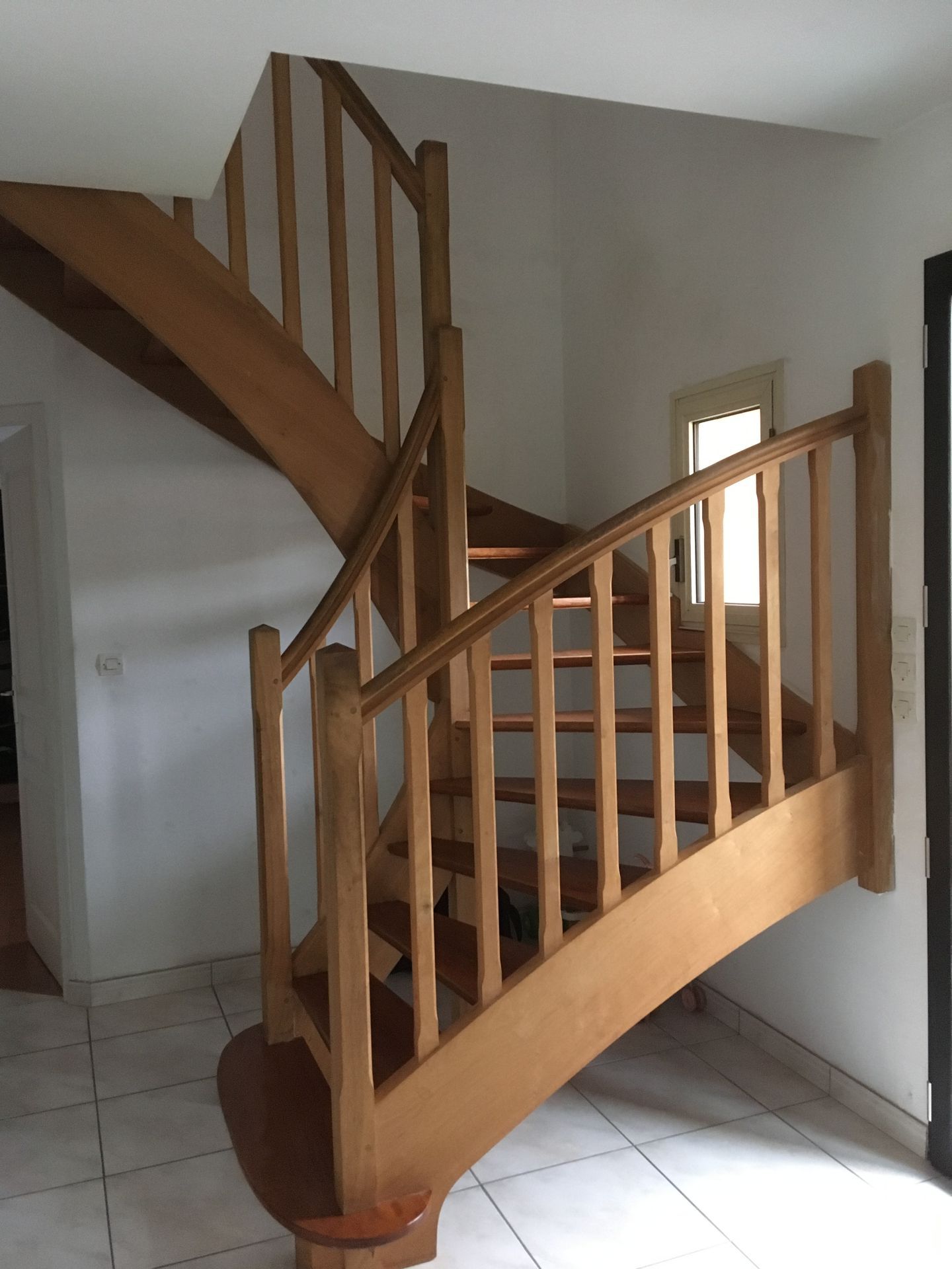 Falc’hun Marianne : Avant un agencement d'escalier