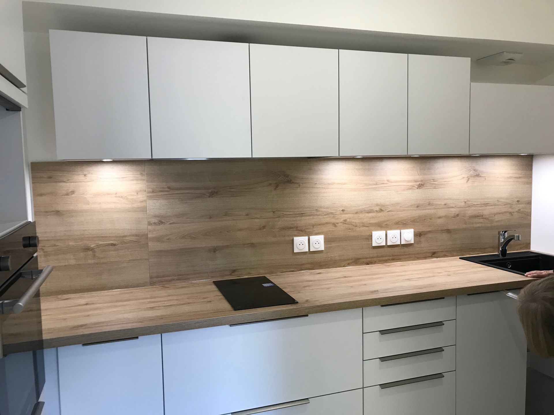 Falc’hun Marianne : cuisine blanche en bois