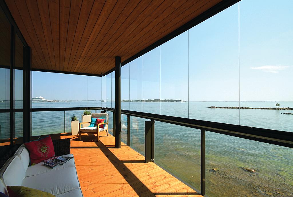 Vitrification d'une terrasse vue mer
