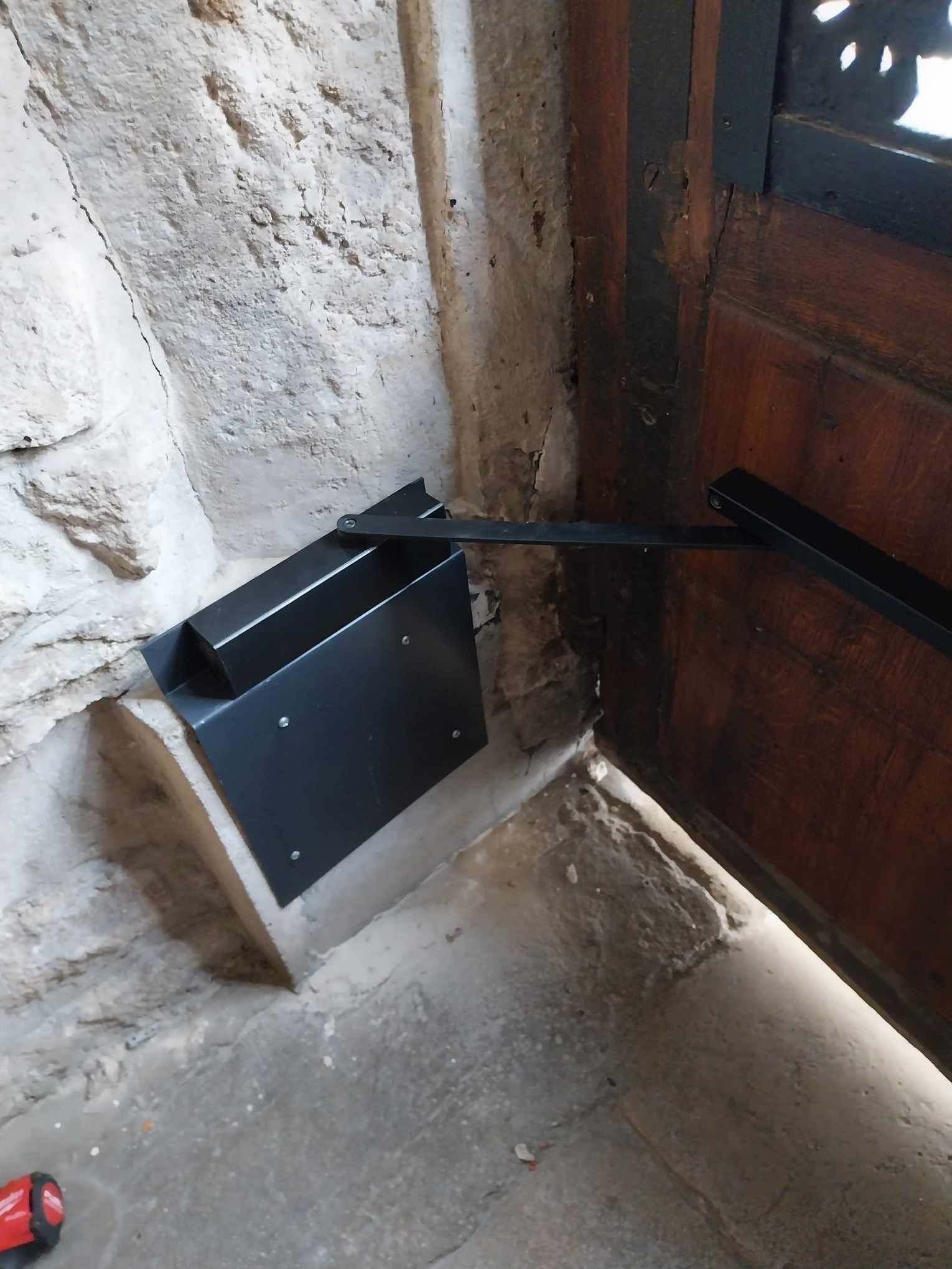 Boîte aux lettres encastrée