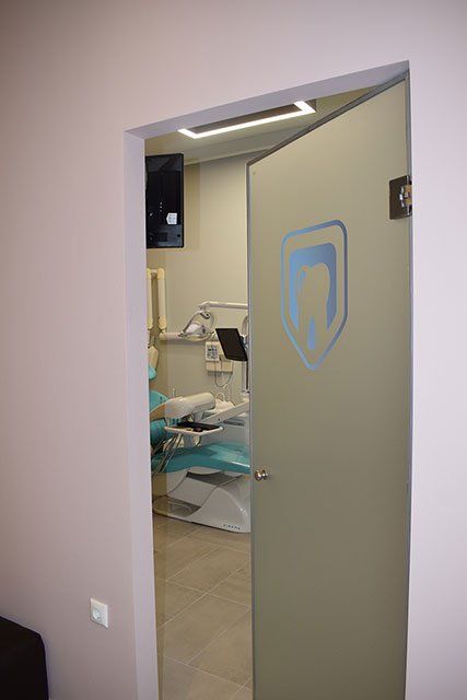 Χειρουργός Οδοντίατρος Έλενα Κόφα