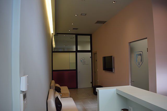 Χειρουργός Οδοντίατρος Έλενα Κόφα