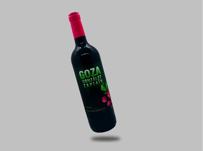Una botella de goza flota en el aire