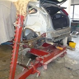 Redressage au dozer et voiture sur marbre - Carrosserie de Boissonnet