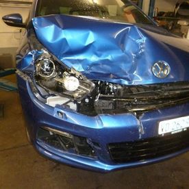 Voiture accidentée avant réparation - Carrosserie de Boissonnet