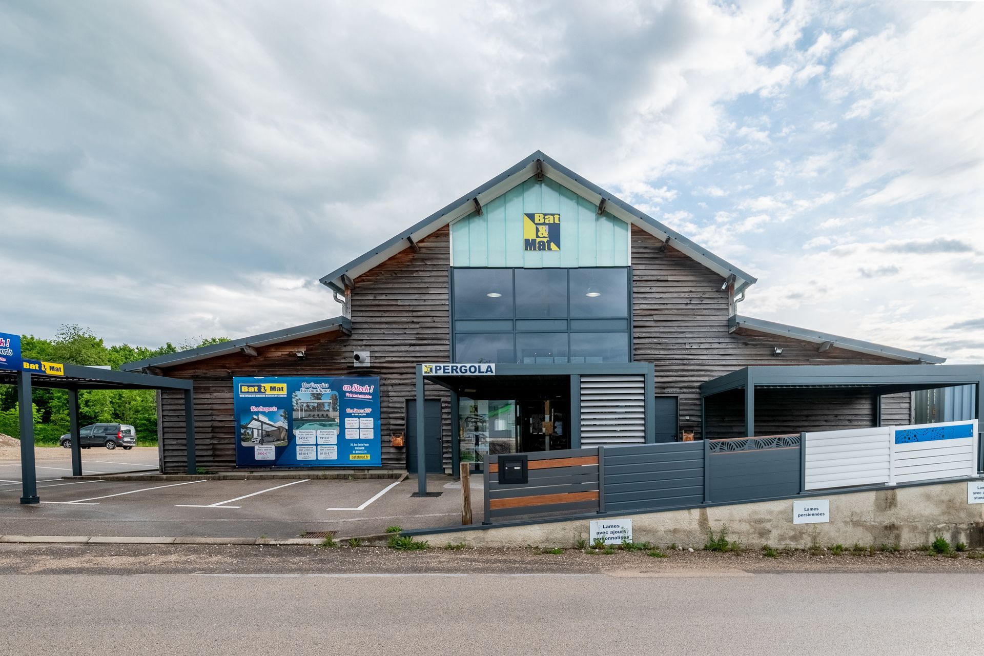Vue sur le magasin Bat & Mat