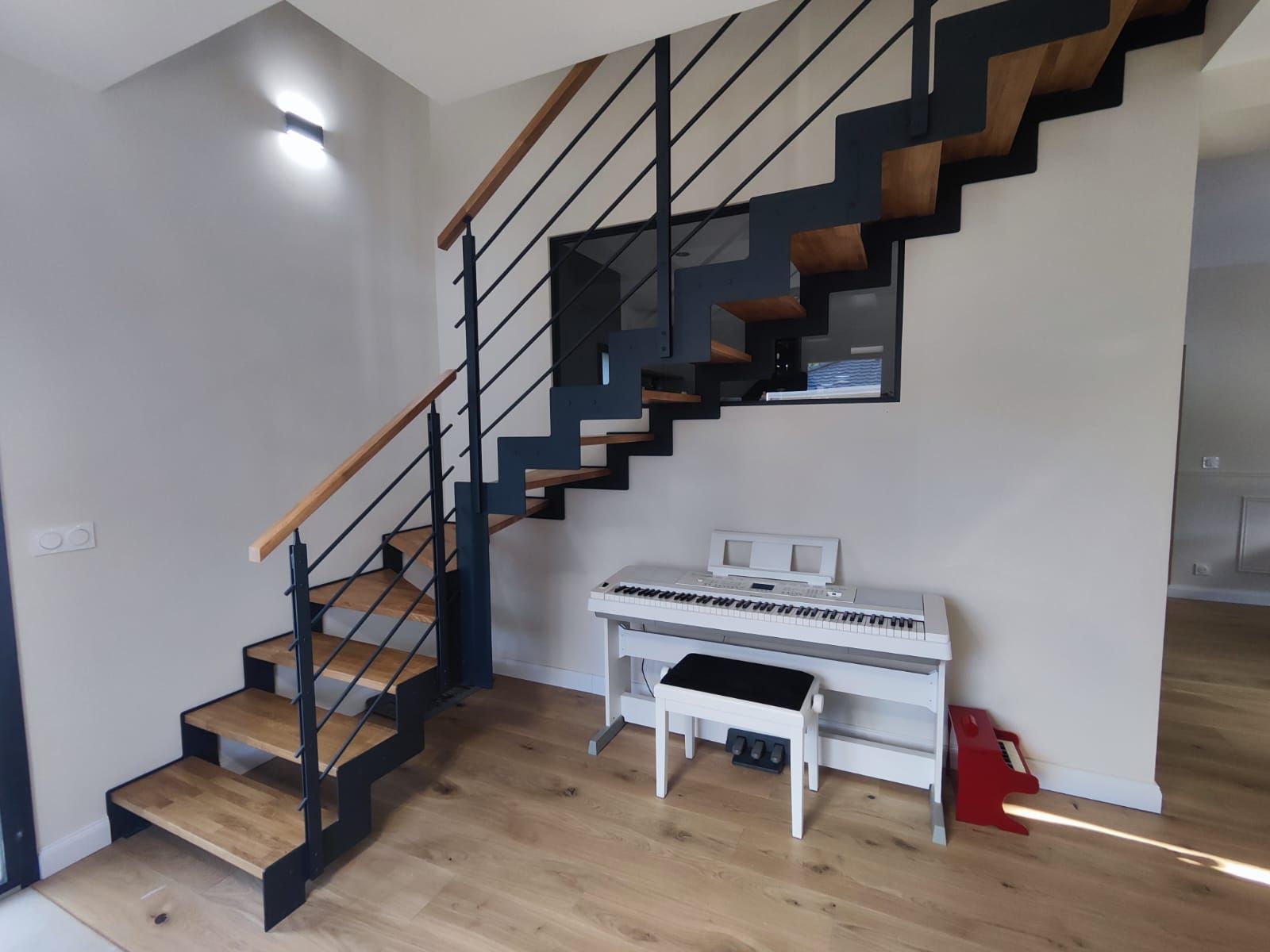 Escaliers avec garde-corps transparent