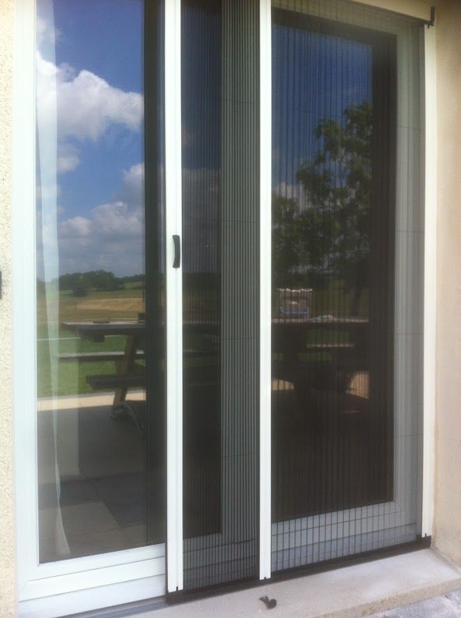 Moustiquaire pour une porte