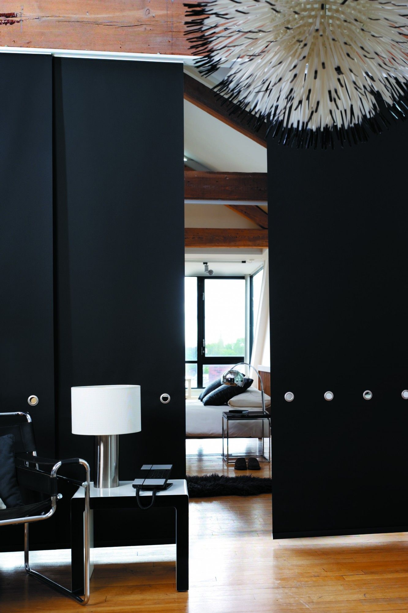 Panneaux japonais noirs