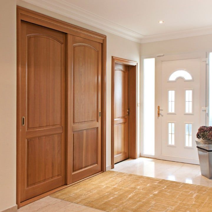 Porte sur-mesure en bois brut