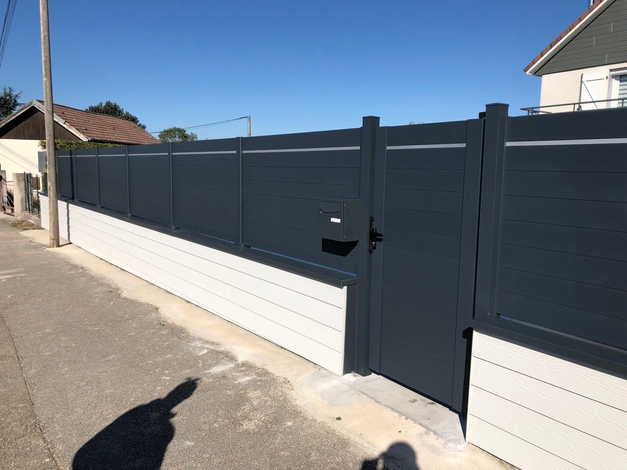 Portillon et clôture noir anthracite.
