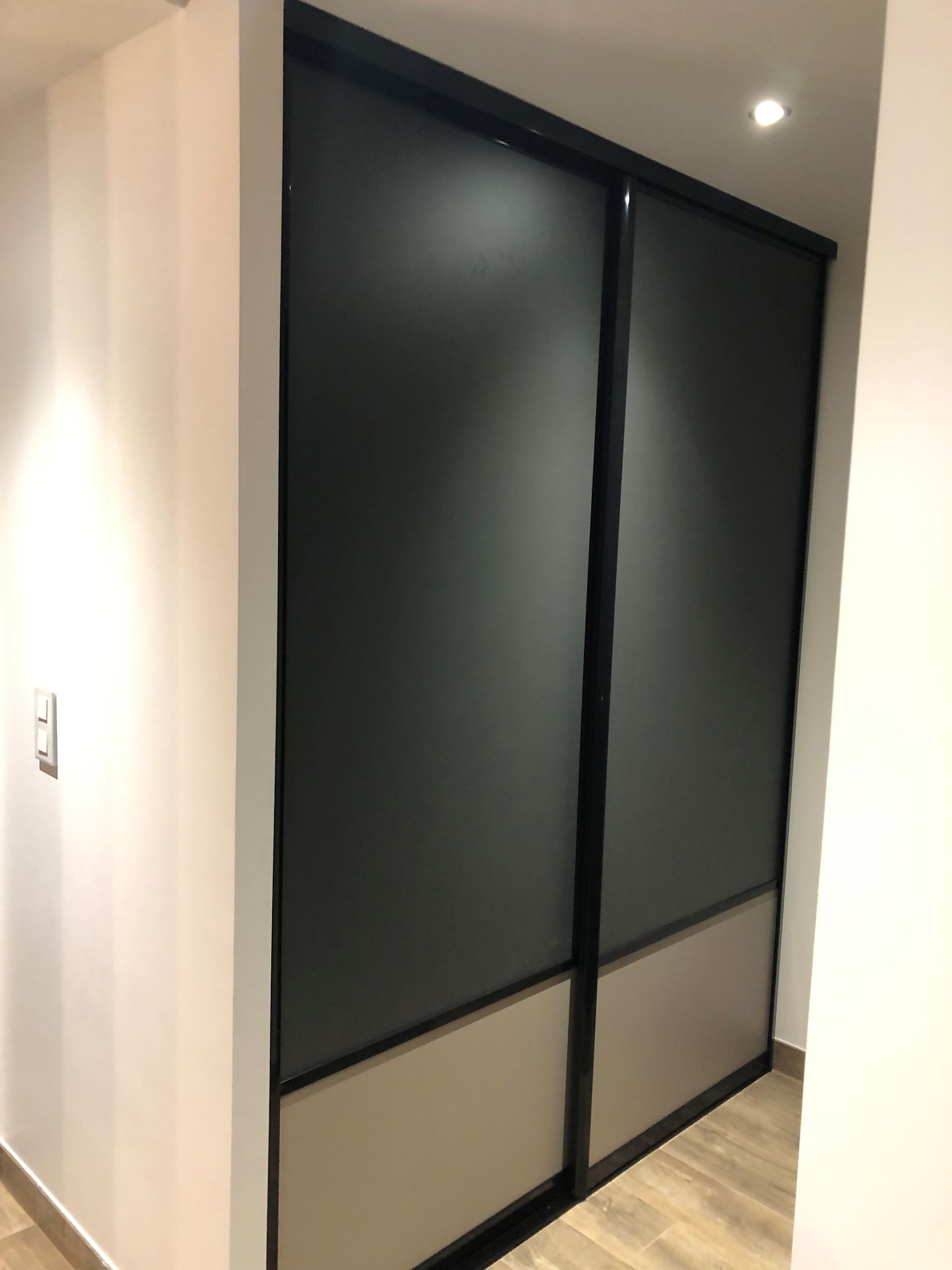 Façade de placard coulissante