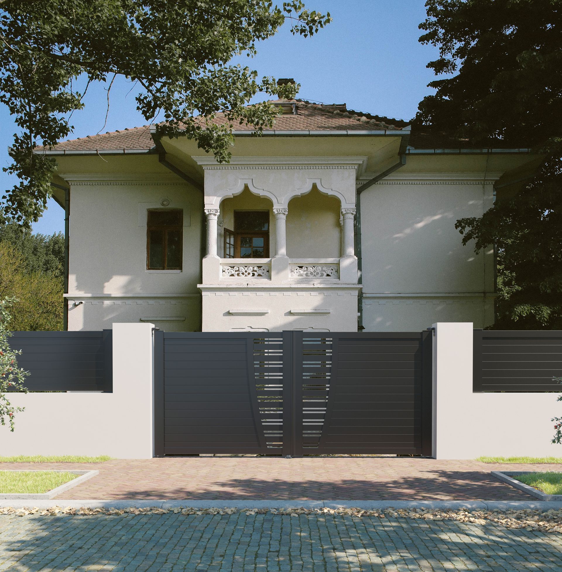 Portail battant Gard