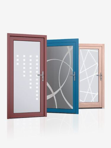 3 portes d'entrée vitrées