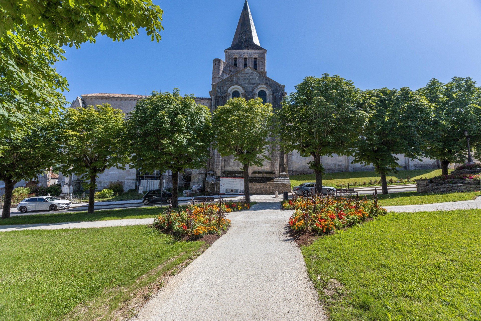 Saint Amand de Boixe
