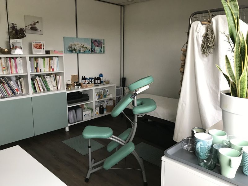 Coin cocooning cabinet