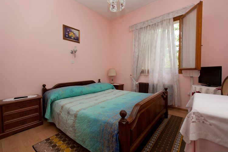 Hôtel restaurant Le Manoir | Spécialités suisses | Location de chambres Genève