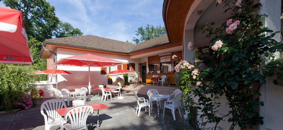 Hôtel restaurant Le Manoir | Spécialités suisses | Location de chambres Genève