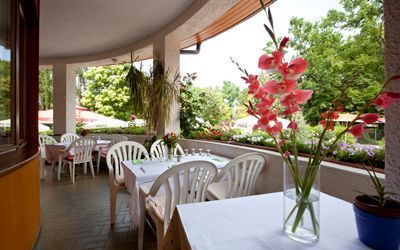 Hôtel restaurant Le Manoir | Spécialités suisses | Location de chambres Genève