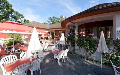 Hôtel restaurant Le Manoir | Spécialités suisses | Location de chambres Genève