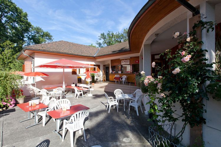 Hôtel restaurant Le Manoir | Spécialités suisses | Location de chambres Genève