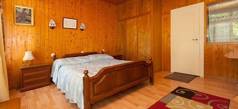 Hôtel restaurant Le Manoir | Spécialités suisses | Location de chambres Genève