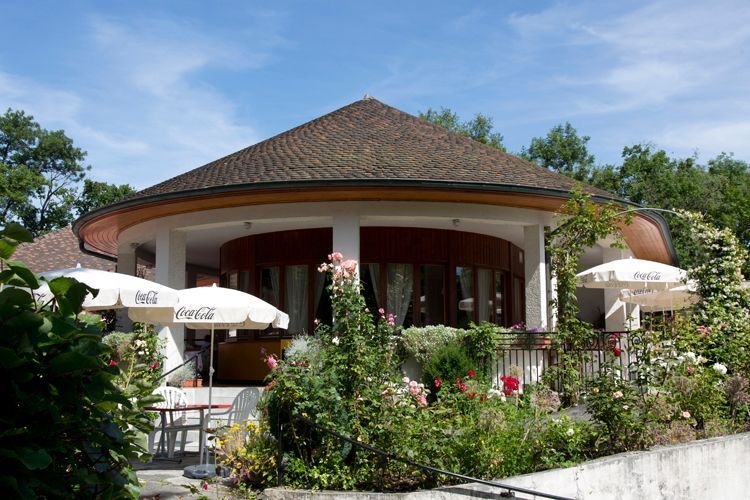 Hôtel restaurant Le Manoir | Spécialités suisses | Location de chambres Genève