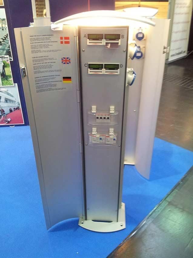 Ein Display mit einer britischen Flagge darauf