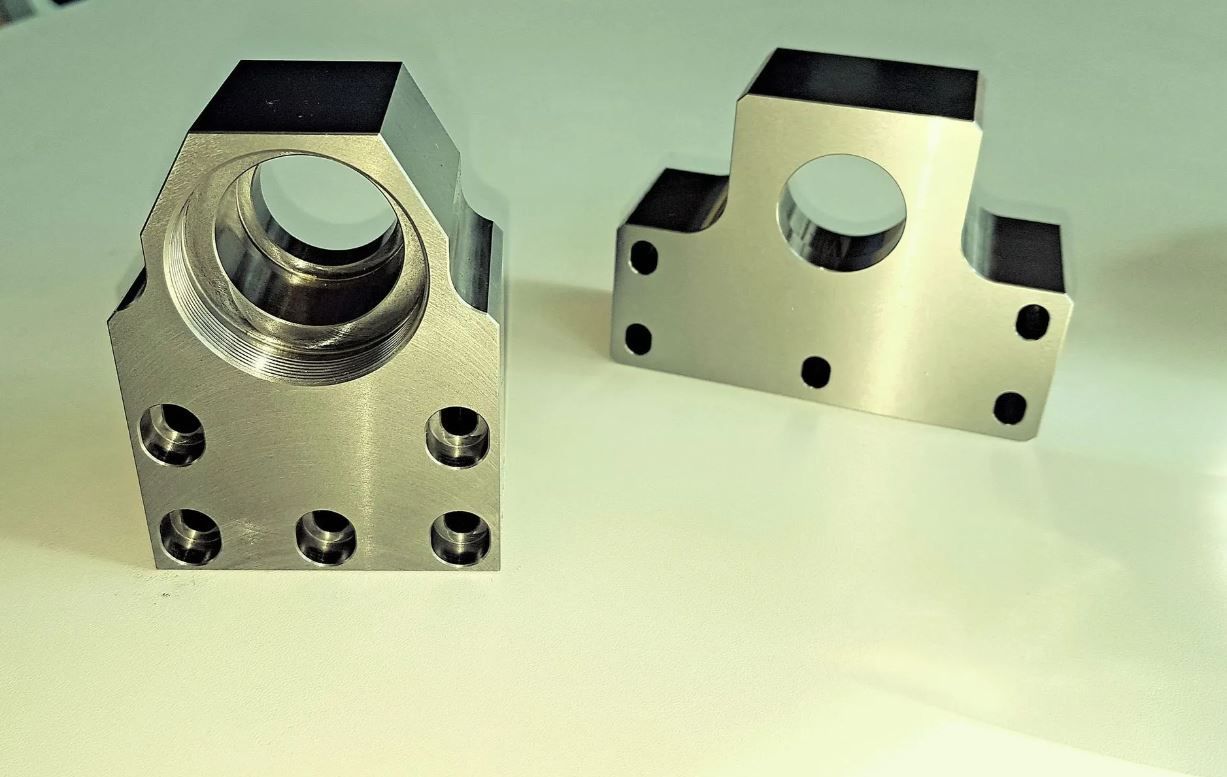 Réalisations de Cremona SA - Tournage et fraisage