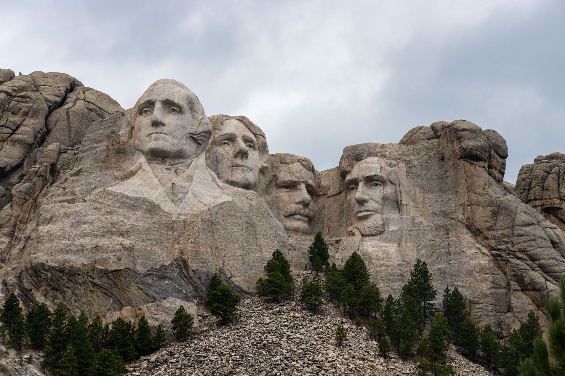 If you don’t have Mount Rushmore National Memorial on your Black Hills to-do ..