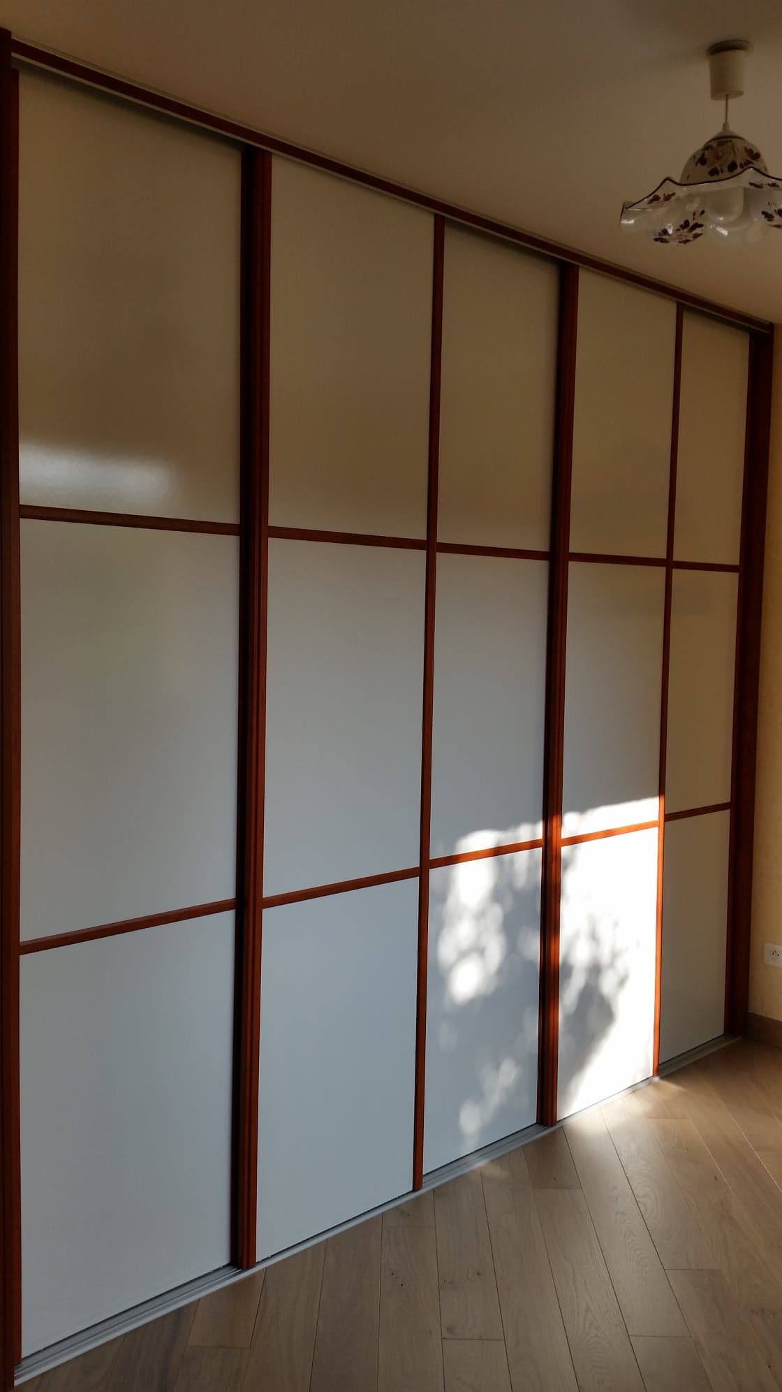 Placard dans une chambre