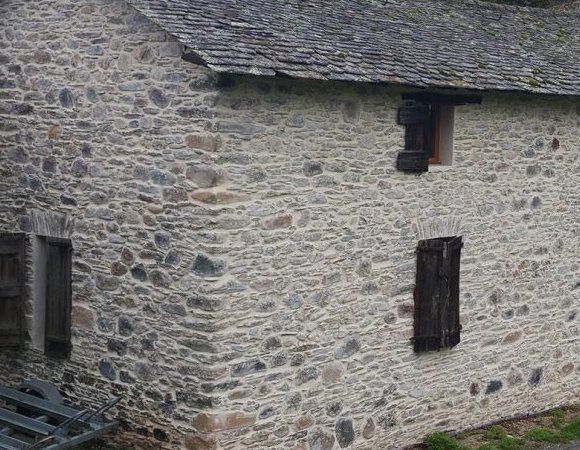 Maison en pierres rénovée