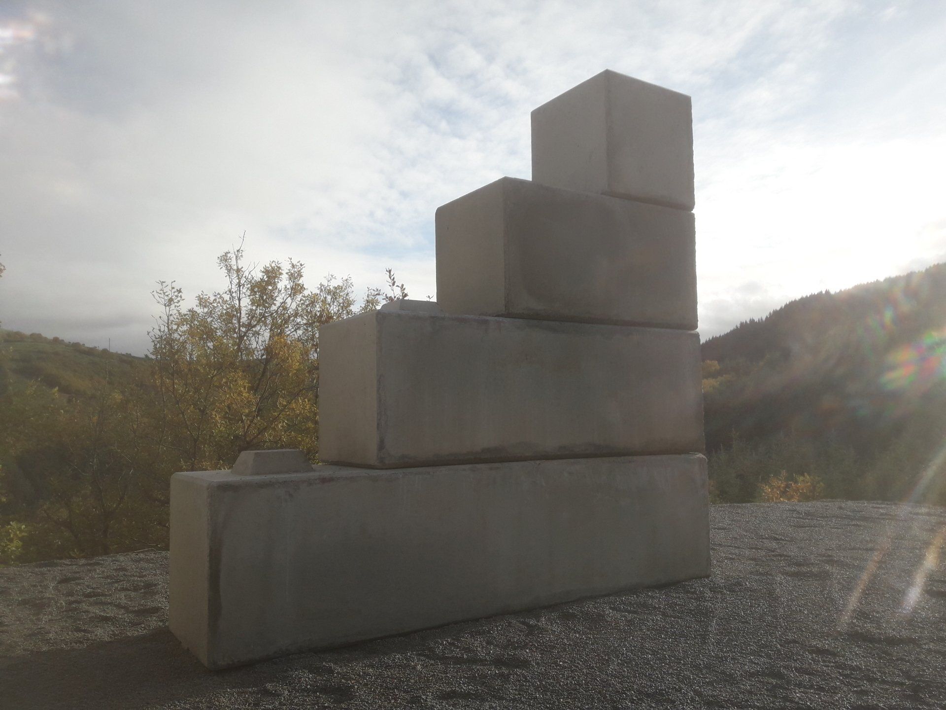 Blocs de béton empilés