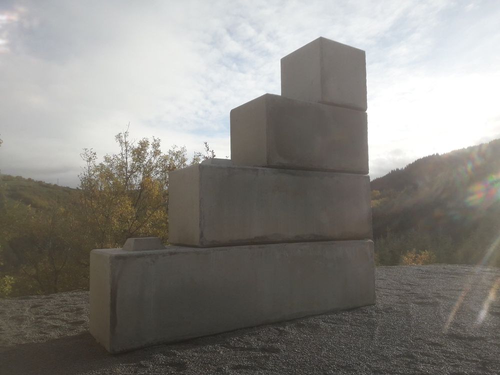 Bloc de béton sur un chantier